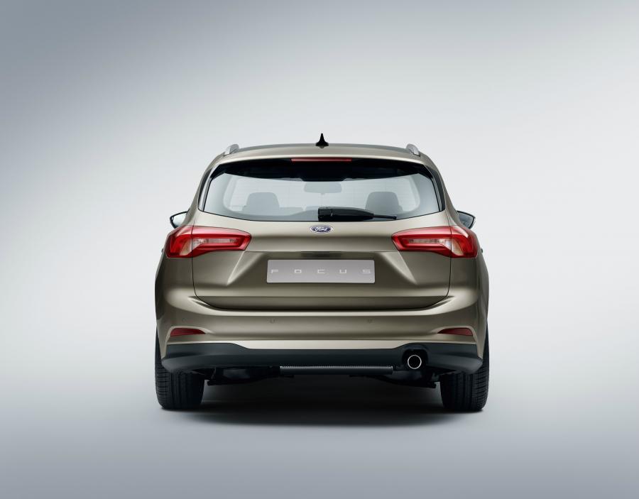  Ford Focus Titanium Turnier 2018 года  (WW) (фото 17 из 31)